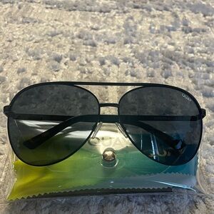 Quay Australia Vivienne Women’s Black Aviator Sunglasses + Case and Cloth